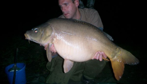 A 27 lb carp from Old Oaks, Oct 2006