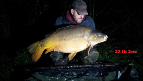 A 32 lb 3 oz carp from Old Oaks, Alan Pugh's Party, Mar 2017