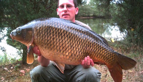 A 32 lb 14 oz carp from Old Oaks, Aug 2006