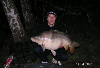 A 21 lb 4 oz carp from Old Oaks, Apr 2007