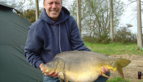 A 32 lb carp from Old Oaks, Apr 2006