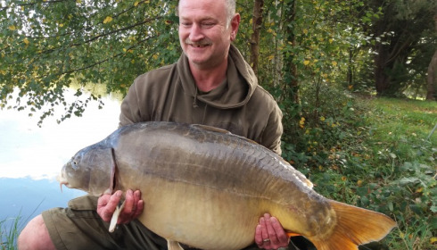 A 54 lb 2 oz carp from Old Oaks, Neil Marshall, Oct 2017