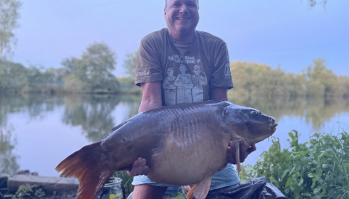 A 51 lb carp from Old Oaks, Mark Gaylard, Jun 2022