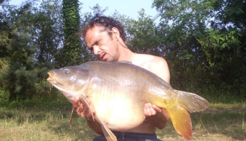 A 26 lb carp from Old Oaks, Jul 2006