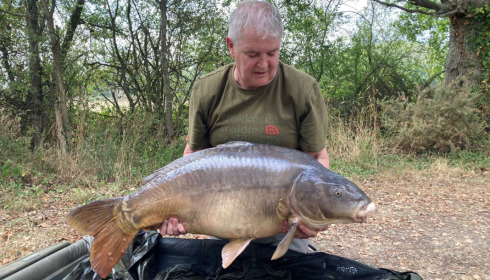 A 48 lb 6 oz fish from Old Oaks, Andy 3rd Mirror, Aug 2022