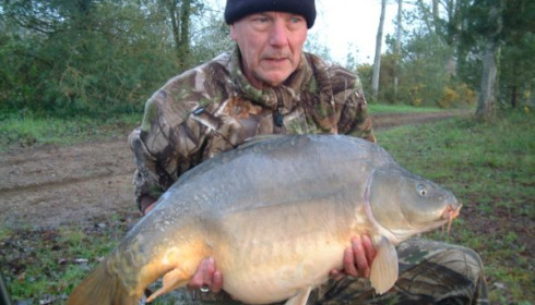 A 36 lb 8 oz carp from Old Oaks, Apr 2006