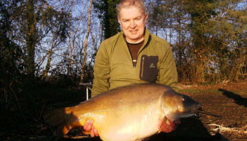 A 46 lb 4 oz carp from Old Oaks, Andrew Rhodes, Apr 2015