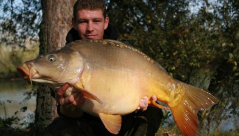 A 26 lb 8 oz carp from Old Oaks, Nov 2006