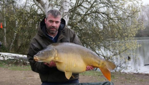 A carp from Old Oaks, Mr Neales & Mr Markham, Mar 2011