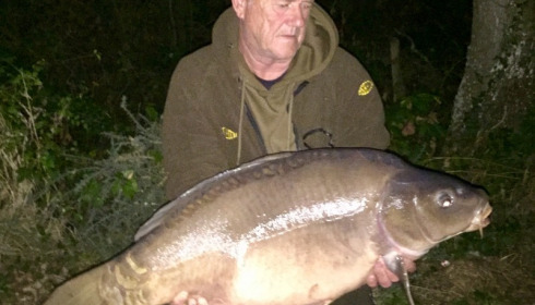 A 32 lb 9 oz carp from Old Oaks, Glen Brooks, Sep 2016