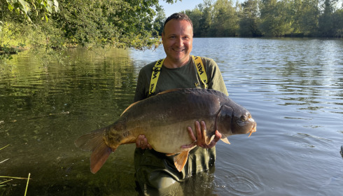 A 41 lb carp from Old Oaks, Mark Gaylard, May 2022