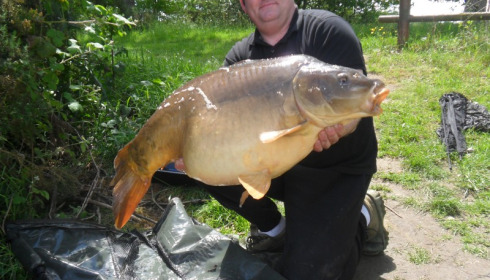 A 47 lb 2 oz carp from Old Oaks, Lee, May 2014