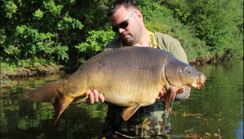 A 34 lb carp from Old Oaks, Stewart Cliff, Jul 2019