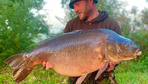 A 51 lb fish from Old Oaks, Oct 2021