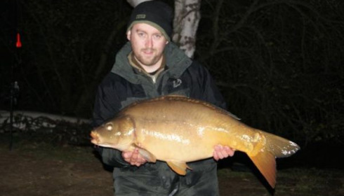 A carp from Old Oaks, Mr Neales & Mr Markham, Mar 2011