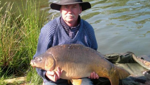 A 28 lb carp from Old Oaks, May 2007