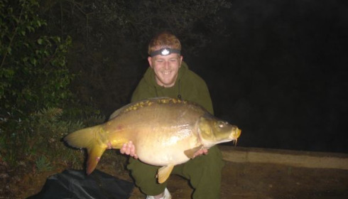 A 28 lb carp from Old Oaks, May 2006