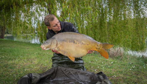 A 40 lb carp from Seigneurie, Bruno, May 2021