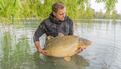 A 35 lb carp from Seigneurie, Bruno, May 2021