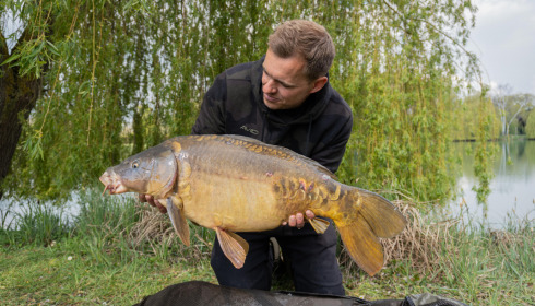A 24 lb carp from Seigneurie, Bruno, May 2021