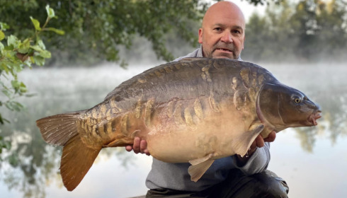 A carp from Sky Lake, Sep 2022