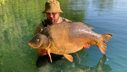 A 64 lb 4 oz fish from Sky Lake, May 2023