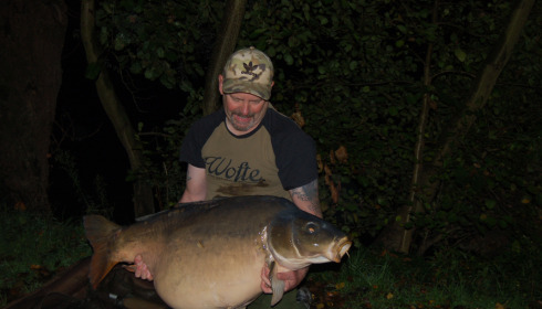 A 81 lb 8 oz carp from Sky Lake, Mike houghton, Oct 2022