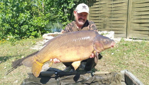 A carp from Sky Lake, Jul 2023