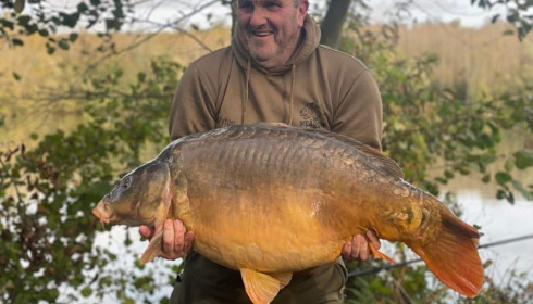 A 51 lb 4 oz carp from Sky Lake, Steven Wyton, Nov 2022