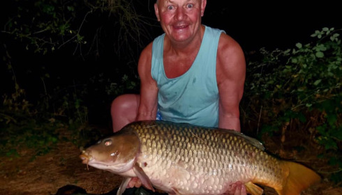 A 44 lb 8 oz carp from Villefond, Sep 2022