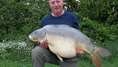 A 41 lb carp from Villefond, May 2013