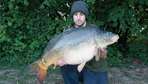 A 37 lb 12 oz carp from Villefond, Jul 2011