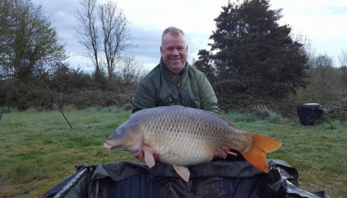 A 45 lb 8 oz carp from Villefond, big john, Apr 2016