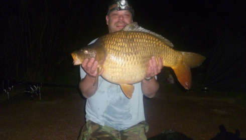 A 27 lb carp from Villefond, Apr 2013