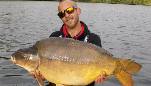 A 42 lb 5 oz carp from Villefond, Terry Jennings, May 2017