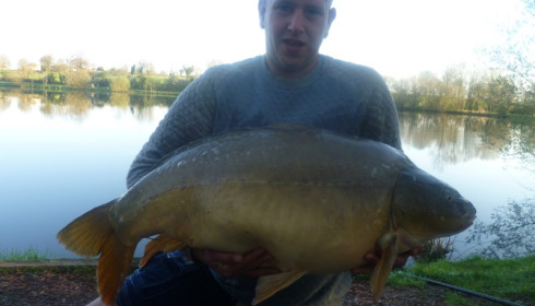 A 40 lb 4 oz carp from Villefond, Apr 2013