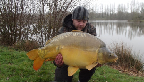 A 39 lb 4 oz carp from Villefond, mark lambert, Jan 2012