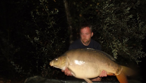 A 33 lb 4 oz carp from Villefond, Aug 2015