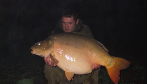 A 40 lb carp from Villefond, gavin rose, Jan 2012