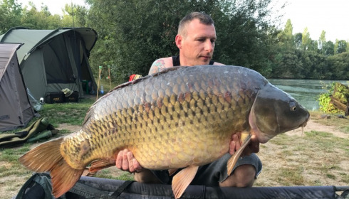 A 43 lb carp from Villefond, Big john , Sep 2017