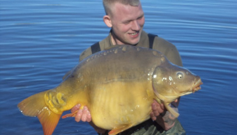 A 34 lb carp from Villefond, Apr 2013