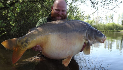 A 47 lb 11 oz carp from Villefond, Dolly the carp, Apr 2014