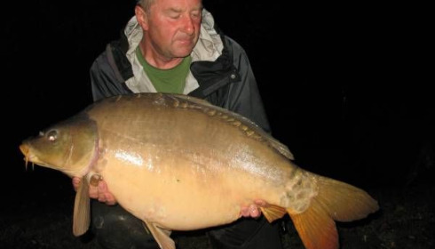 A 31 lb 7 oz carp from Villefond, Sep 2010