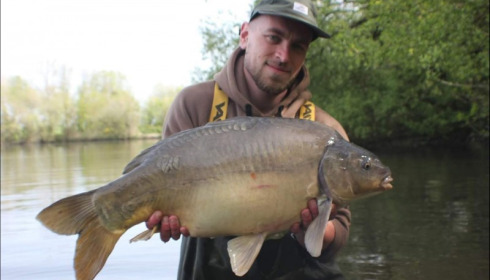 A 22 lb carp from Villefond, Apr 2019