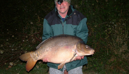 A 42 lb 4 oz carp from Villefond, Aug 2013