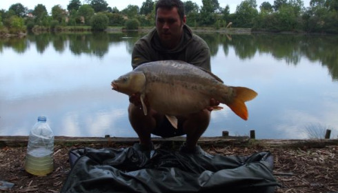 A 24 lb carp from Villefond, Aug 2011