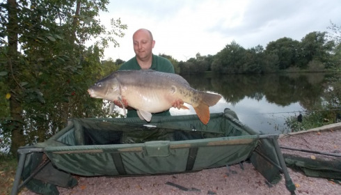 A 41 lb carp from Villefond, Dorian the fish spawned out, Sep 2014