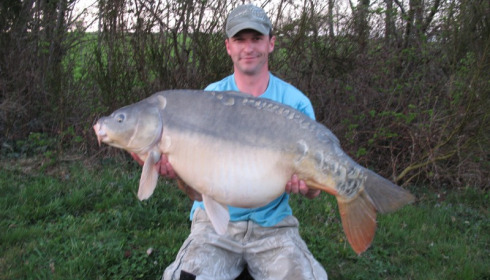 A 42 lb carp from Villefond, Mar 2012