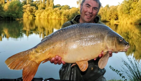 A 24 lb carp from Villefond, Jul 2017
