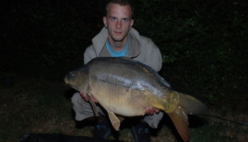 A 29 lb 14 oz carp from Villefond, May 2011